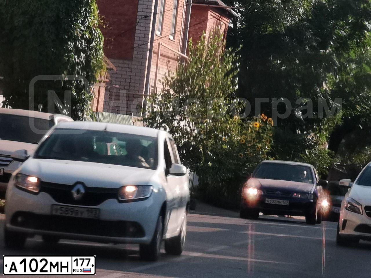 Фото автомобиля CITROEN BERLINGO, 2006 — госномер С904ТТ33. Цвет: СЕРЫЙ