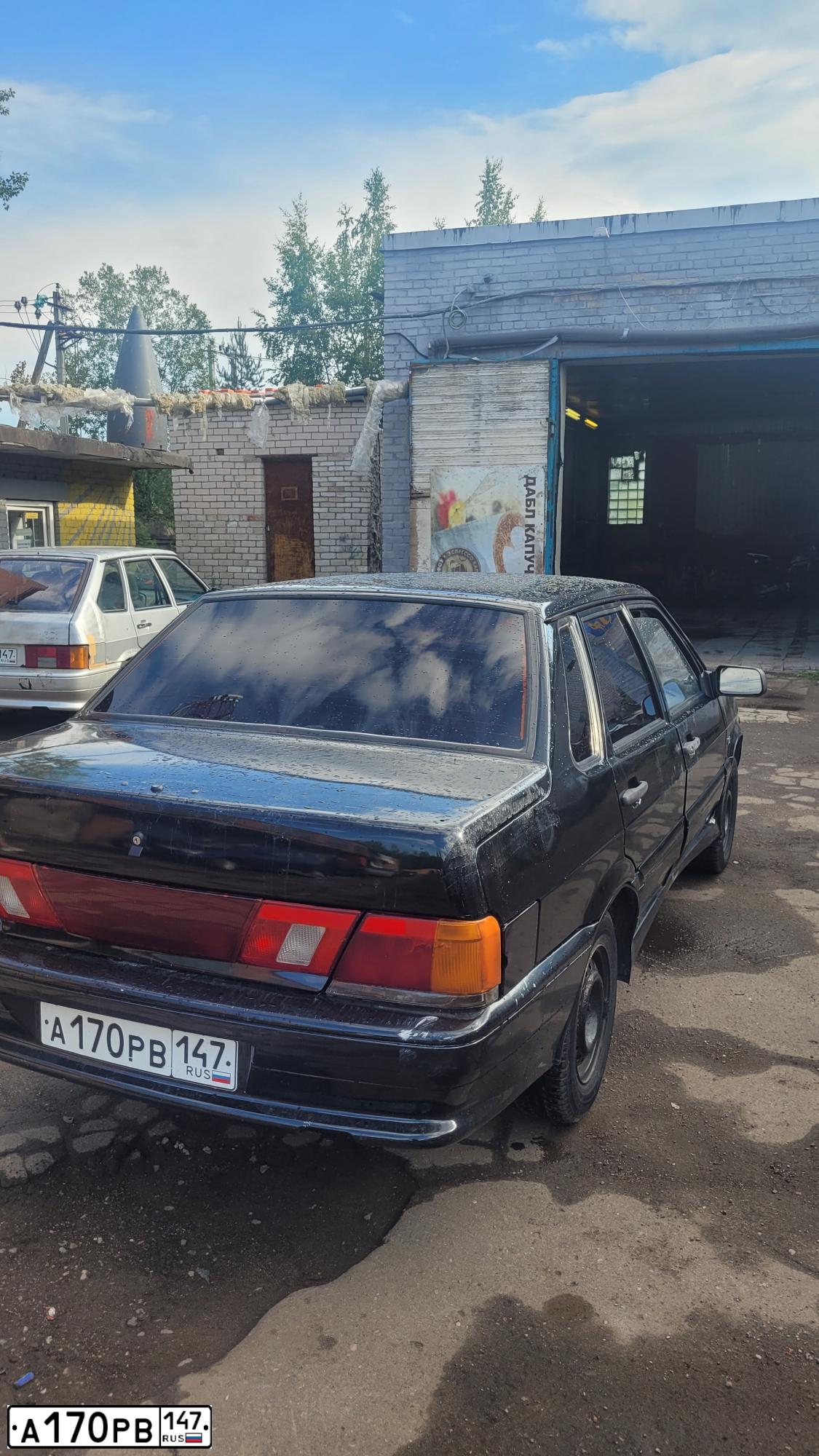 Фото автомобиля LADA 2115 SAMARA, 2005 — госномер А170РВ147. Цвет: ЧЕРНЫЙ
