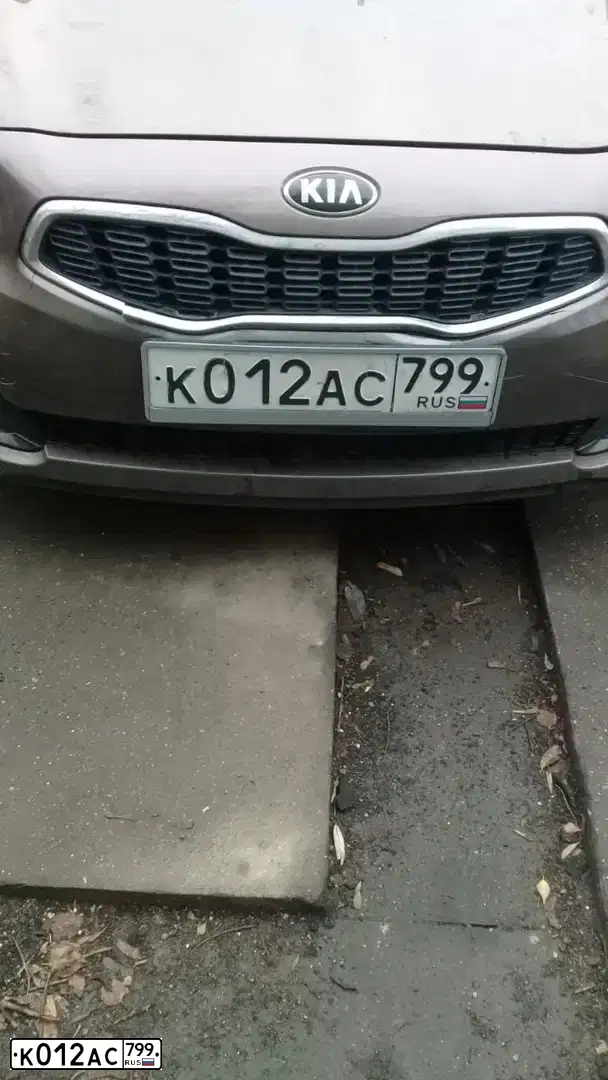Фото автомобиля KIA CEE'D, 2017 — госномер К012АС799. Цвет: Коричневый