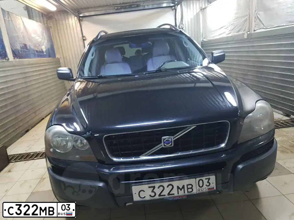 Фото автомобиля VOLVO XC90, 2002 — госномер Н460ТО154. Цвет: ЧЕРНЫЙ СЕРЫЙ