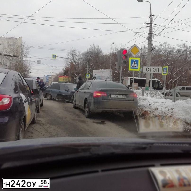Фото автомобиля CITROEN C5, 2008 — госномер Е606ТО62. Цвет: СИНИЙ