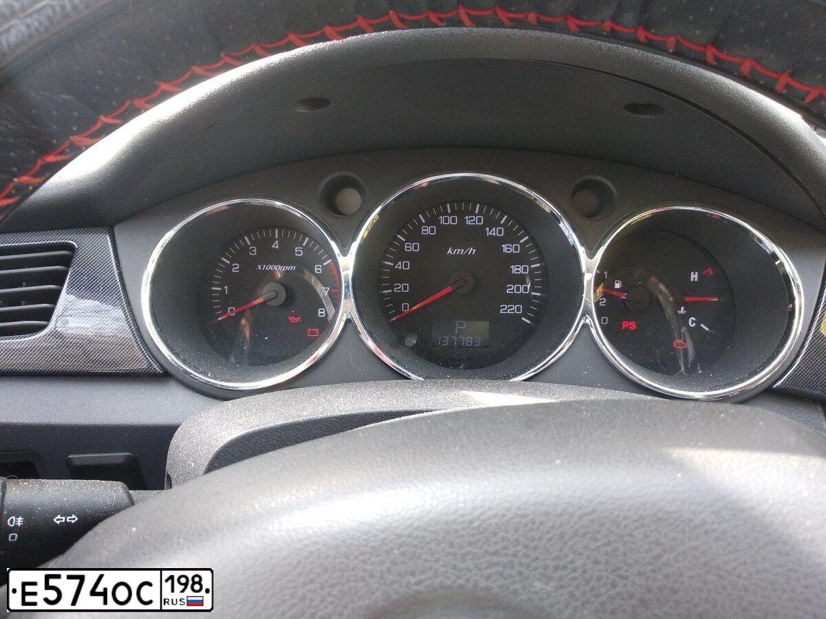 Фото автомобиля DONGFENG H30, 2016 — госномер А241ТТ147. Цвет: Серебристый