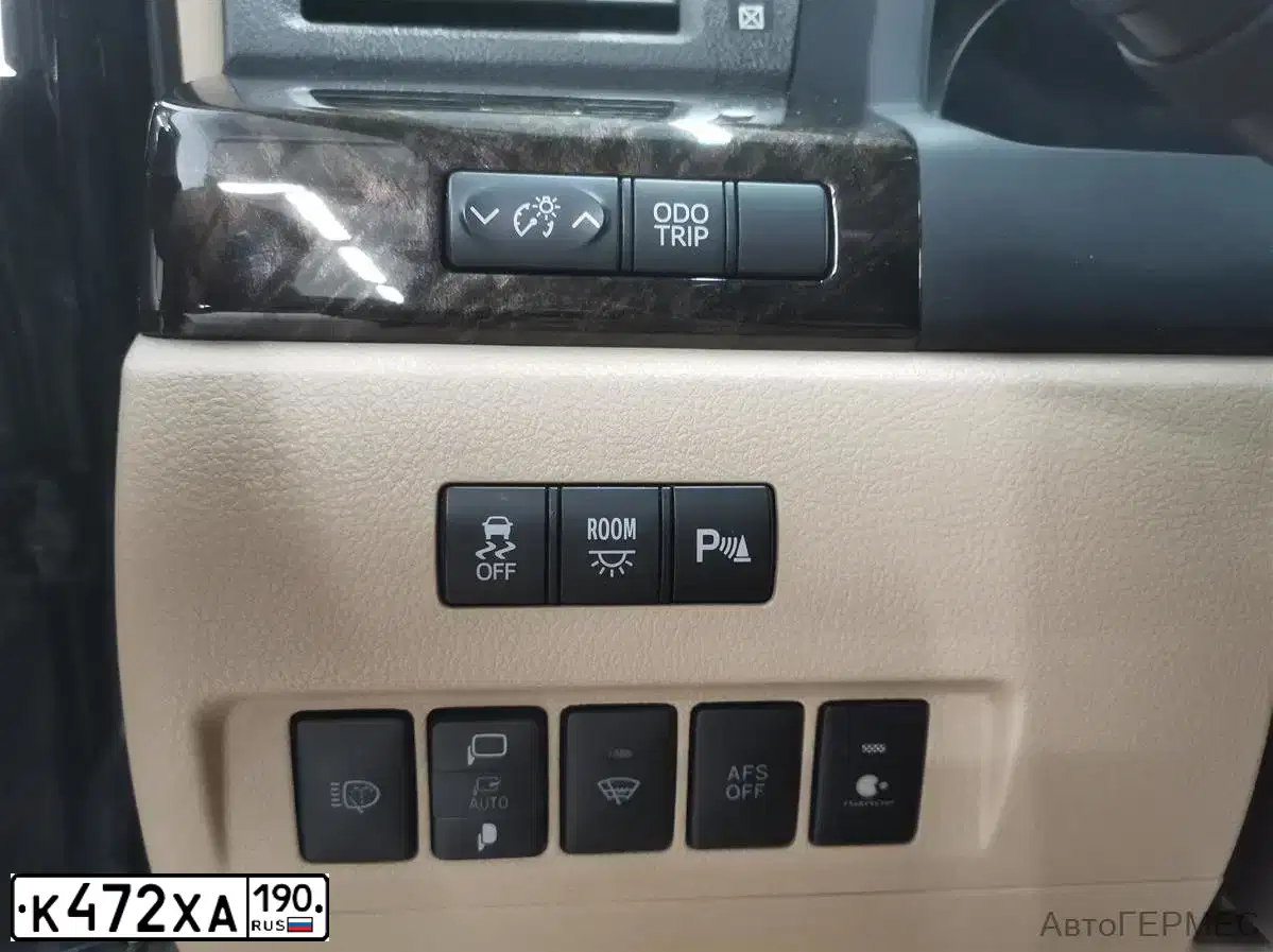 Фото автомобиля TOYOTA ALPHARD, 2012 — госномер О060ОС76