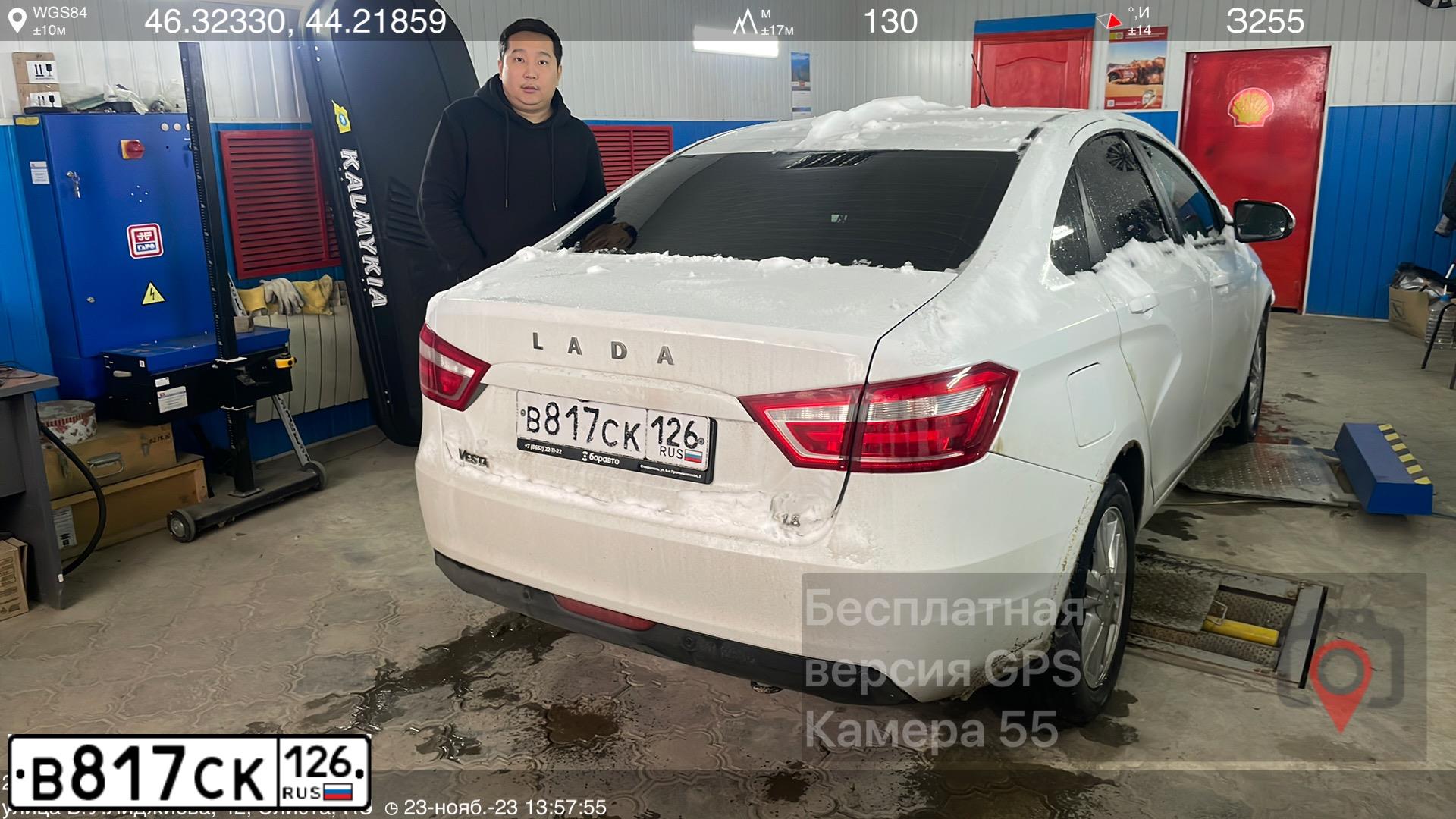 Фото автомобиля LADA VESTA, 2018 — госномер Е156ОТ08. Цвет: БЕЛЫЙ