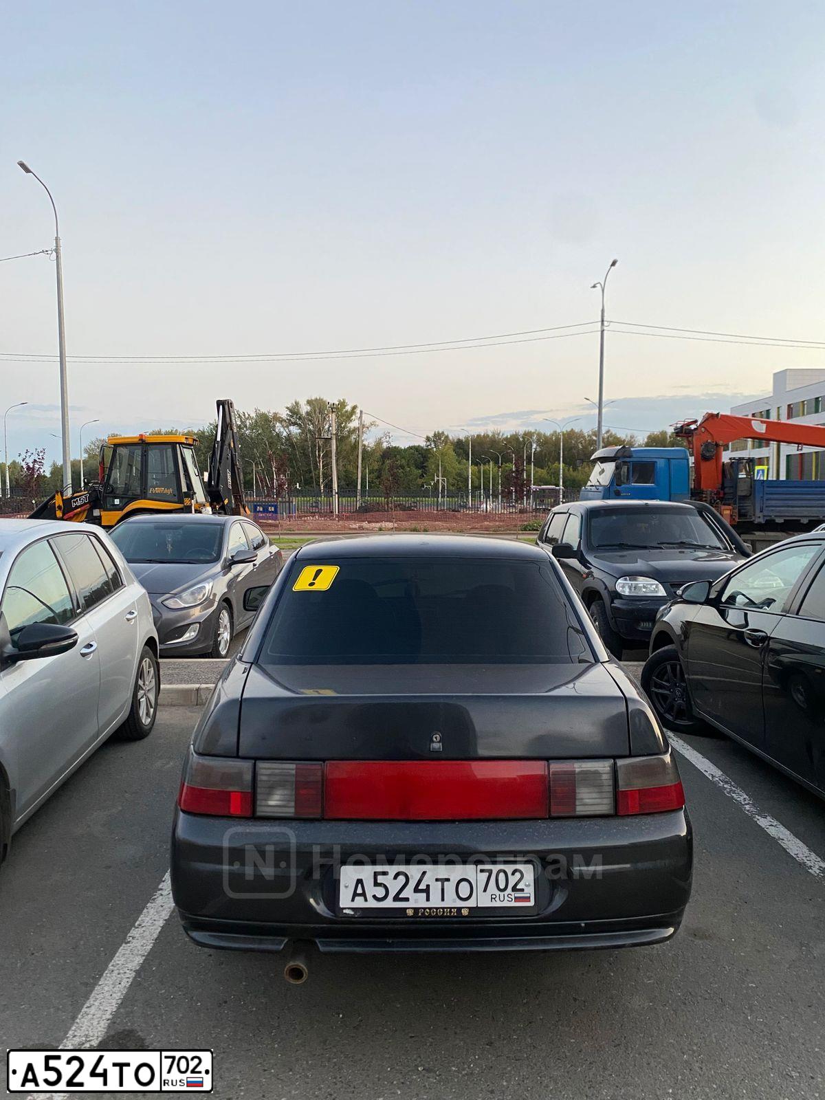 Фото автомобиля LADA 2110 LADA, 2006 — госномер А524ТО702. Цвет: ЧЕРНЫЙ