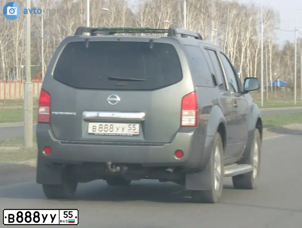 Фото автомобиля TOYOTA LANDCRUISER, 2011 — госномер В888УУ55. Цвет: БЕЛЫЙ