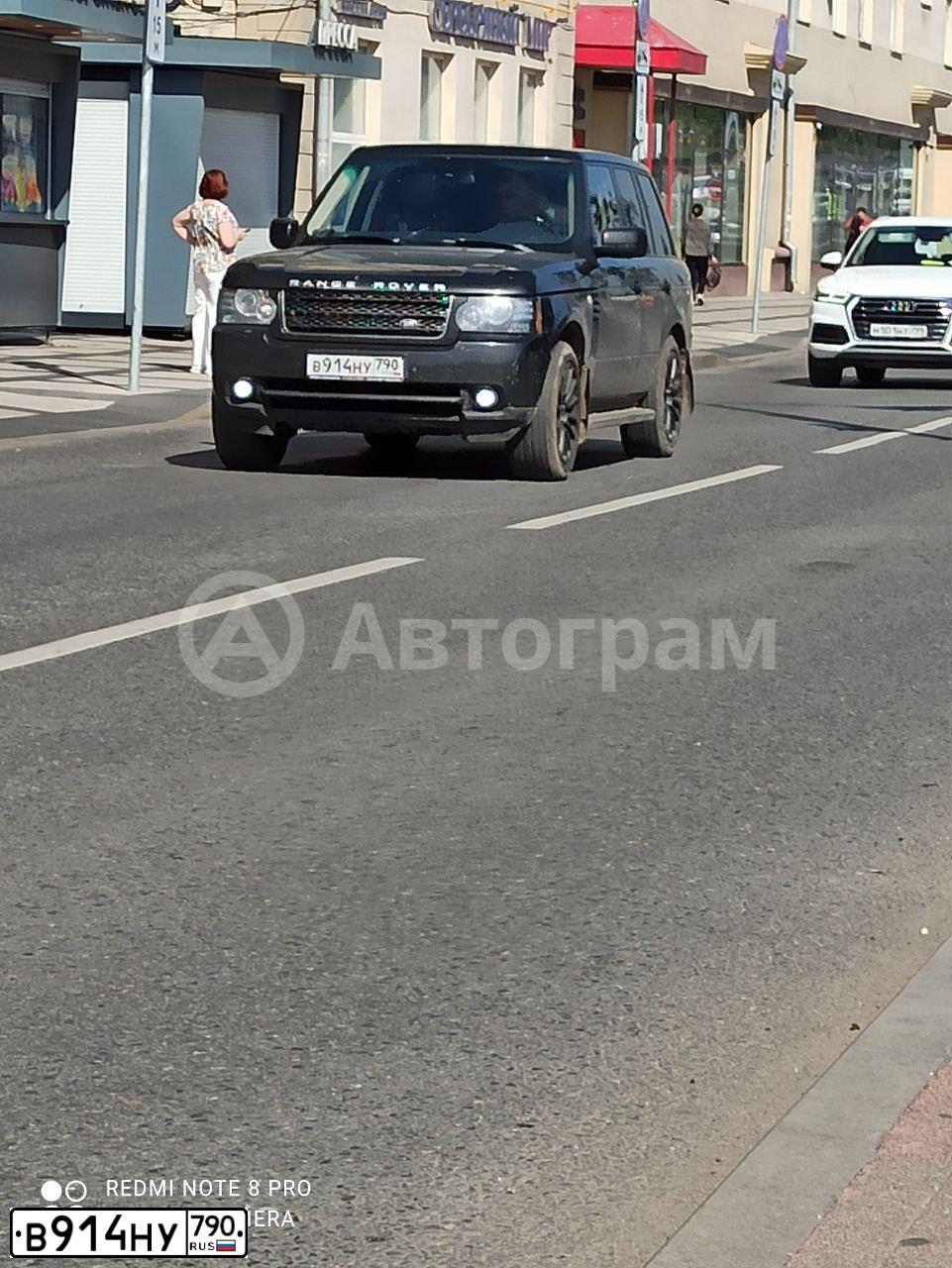 Фото автомобиля LANDROVER RANGE ROVER, 2012 — госномер Р185ХЕ790. Цвет: ЧЕРНЫЙ
