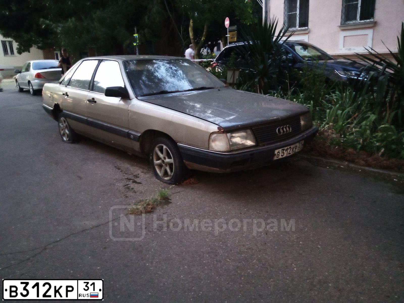 Фото автомобиля AUDI 100, 1985 — госномер В312КР31. Цвет: БЕЖЕВЫЙ