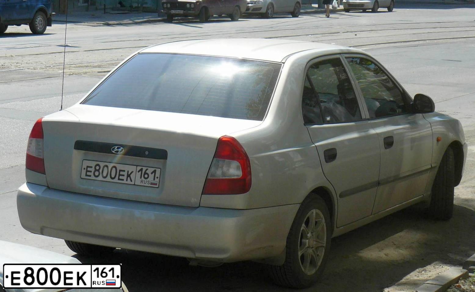 Фото автомобиля TOYOTA CAMRY, 2014 — госномер Е800ЕК161. Цвет: БЕЛЫЙ