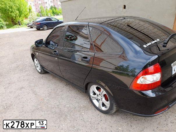 Фото автомобиля LADA 2172 PRIORA, 2011 — госномер М668РН13. Цвет: Сине-Черный