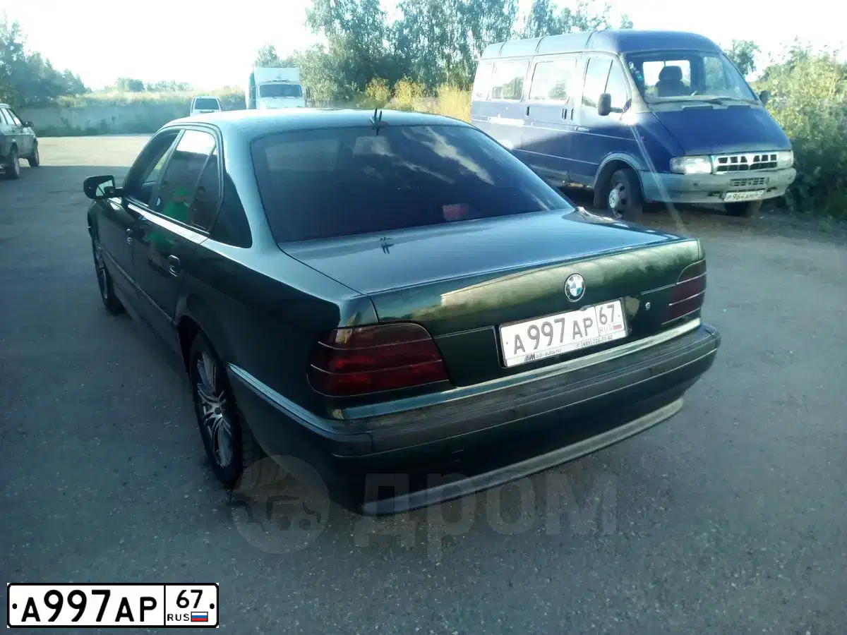 Фото автомобиля BMW 728, 1999 — госномер М294КХ13. Цвет: ЗЕЛЕНЫЙ
