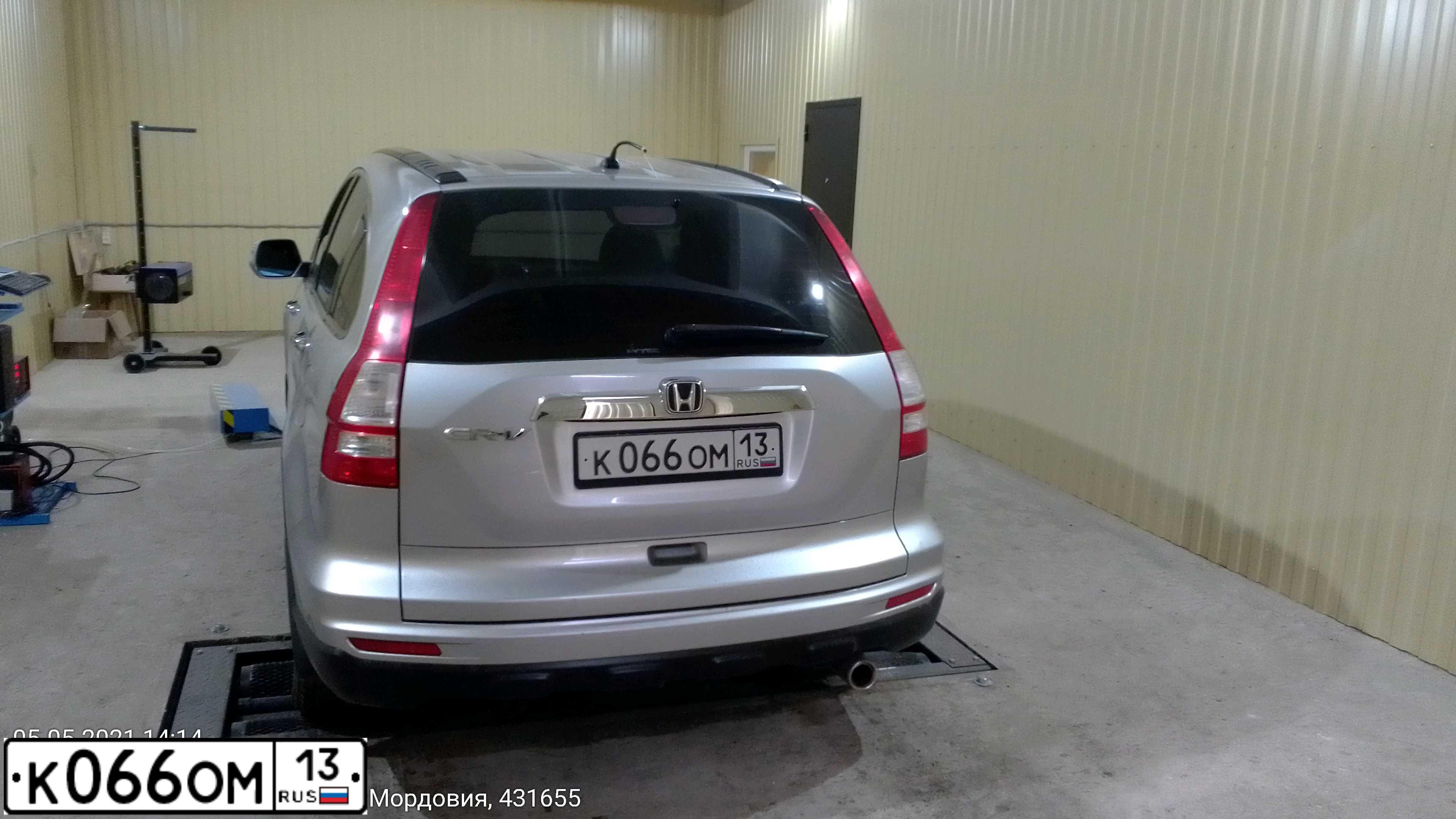 Фото автомобиля HONDA CR-V, 2010 — госномер В328ВУ152. Цвет: СЕРЕБРИСТО-СЕРЫЙ