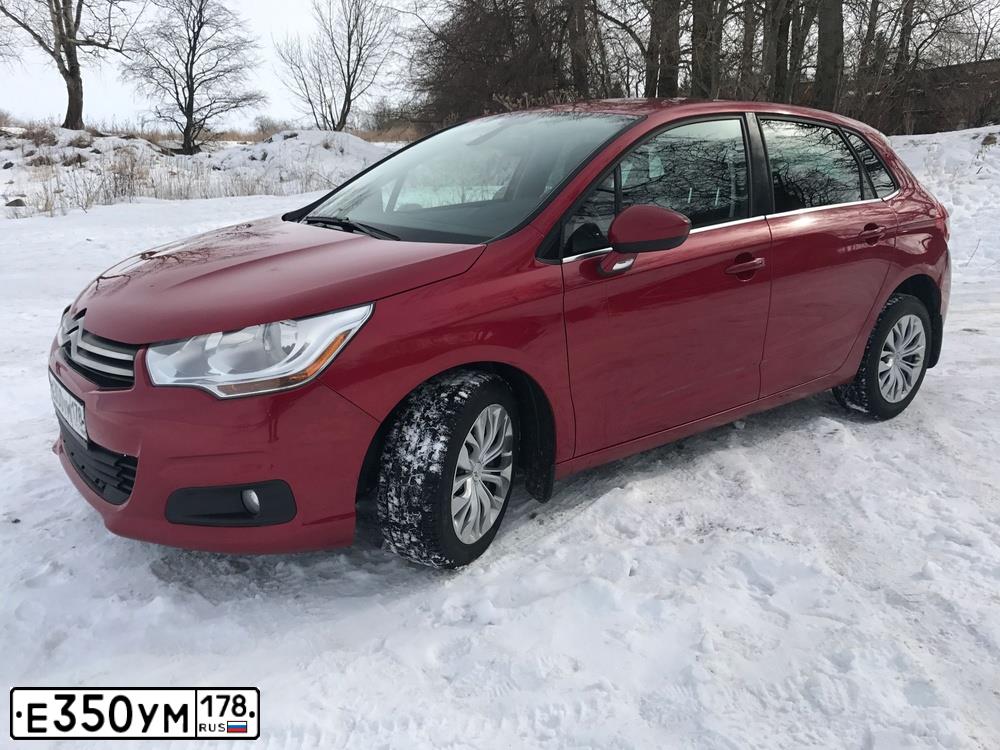 Фото автомобиля CITROEN C4, 2011 — госномер О806ЕО198. Цвет: КРАСНЫЙ