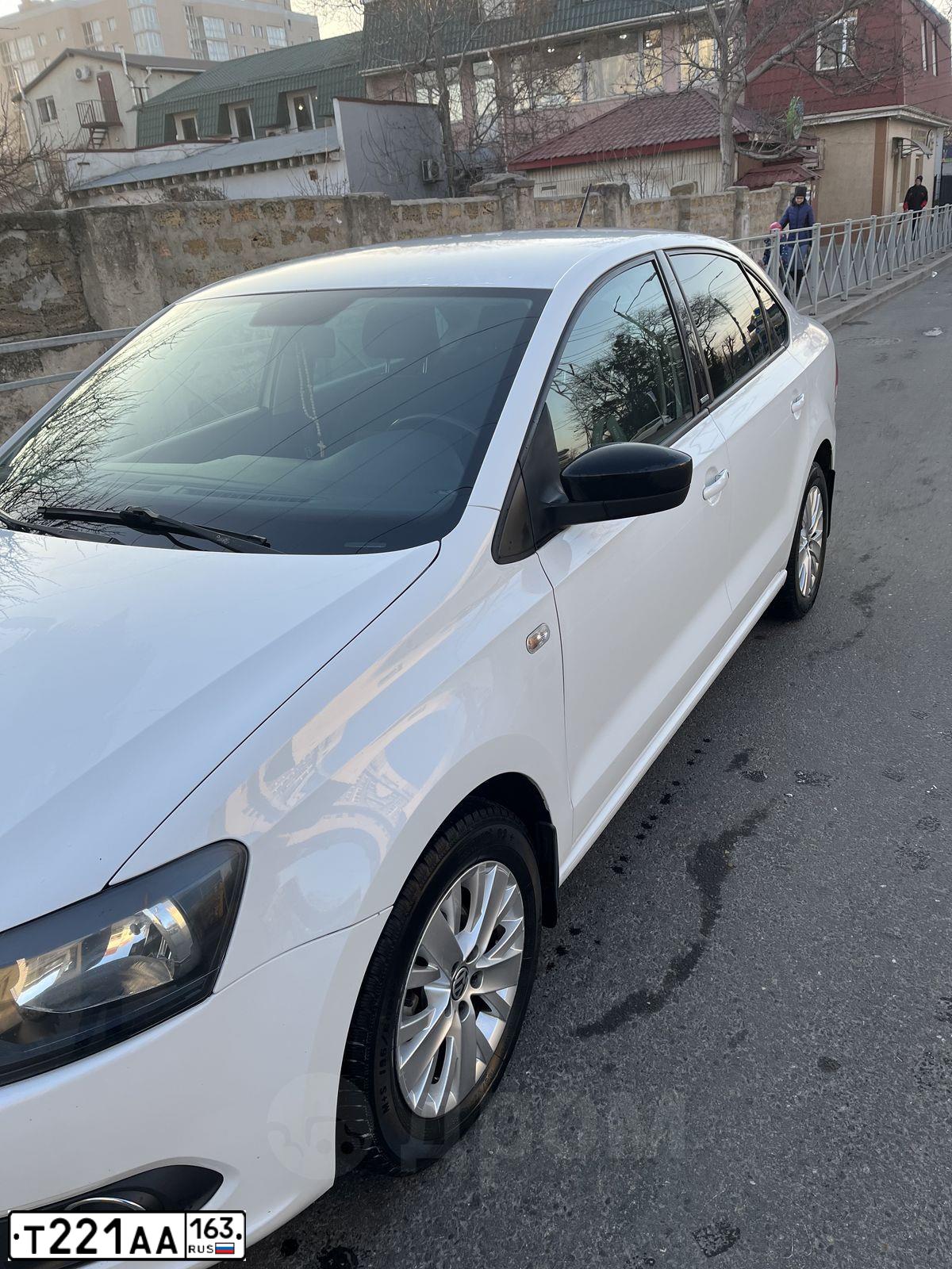 Фото автомобиля VOLKSWAGEN POLO, 2014 — госномер М737РВ82
