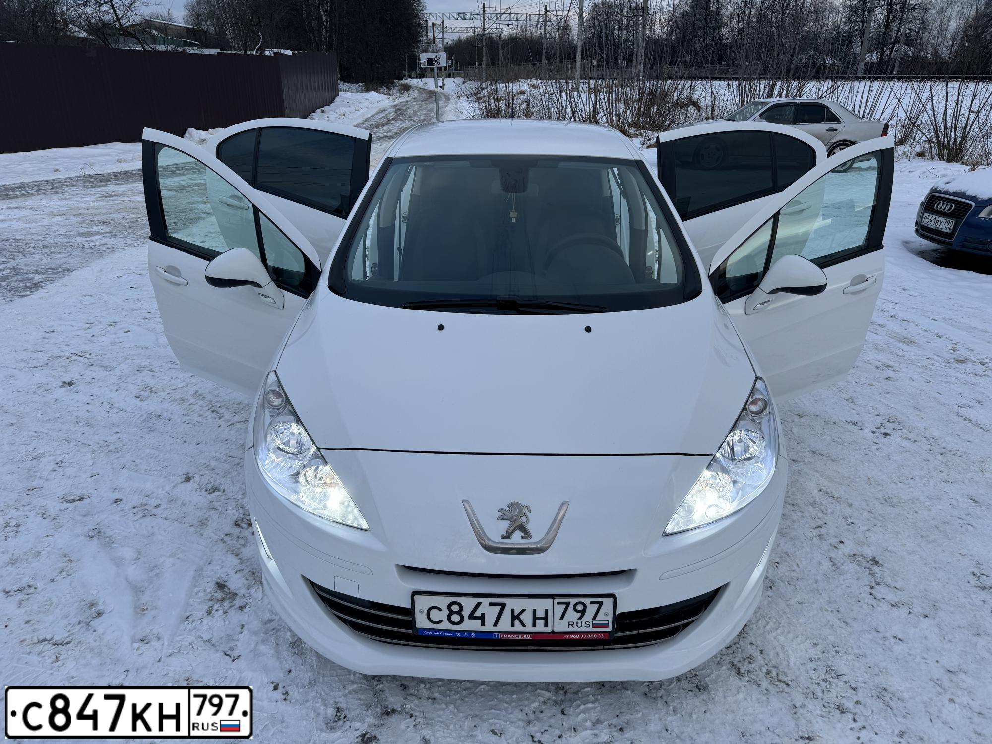 Фото автомобиля PEUGEOT 408, 2014 — госномер С847КН797. Цвет: Белый