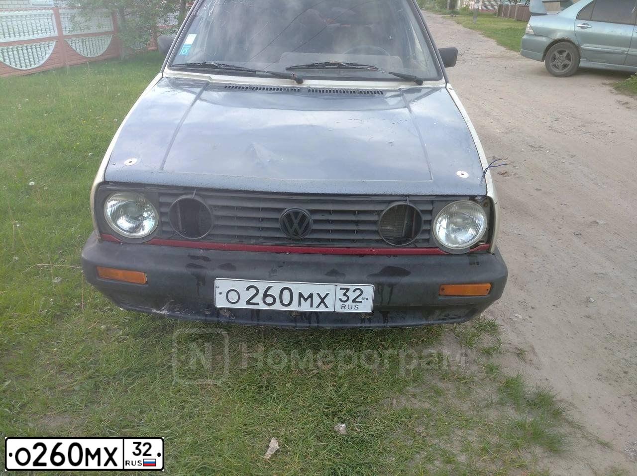 Фото автомобиля VOLKSWAGEN JETTA, 1987 — госномер А032МХ32. Цвет: ТЕМНО-БЕЖЕВЫЙ