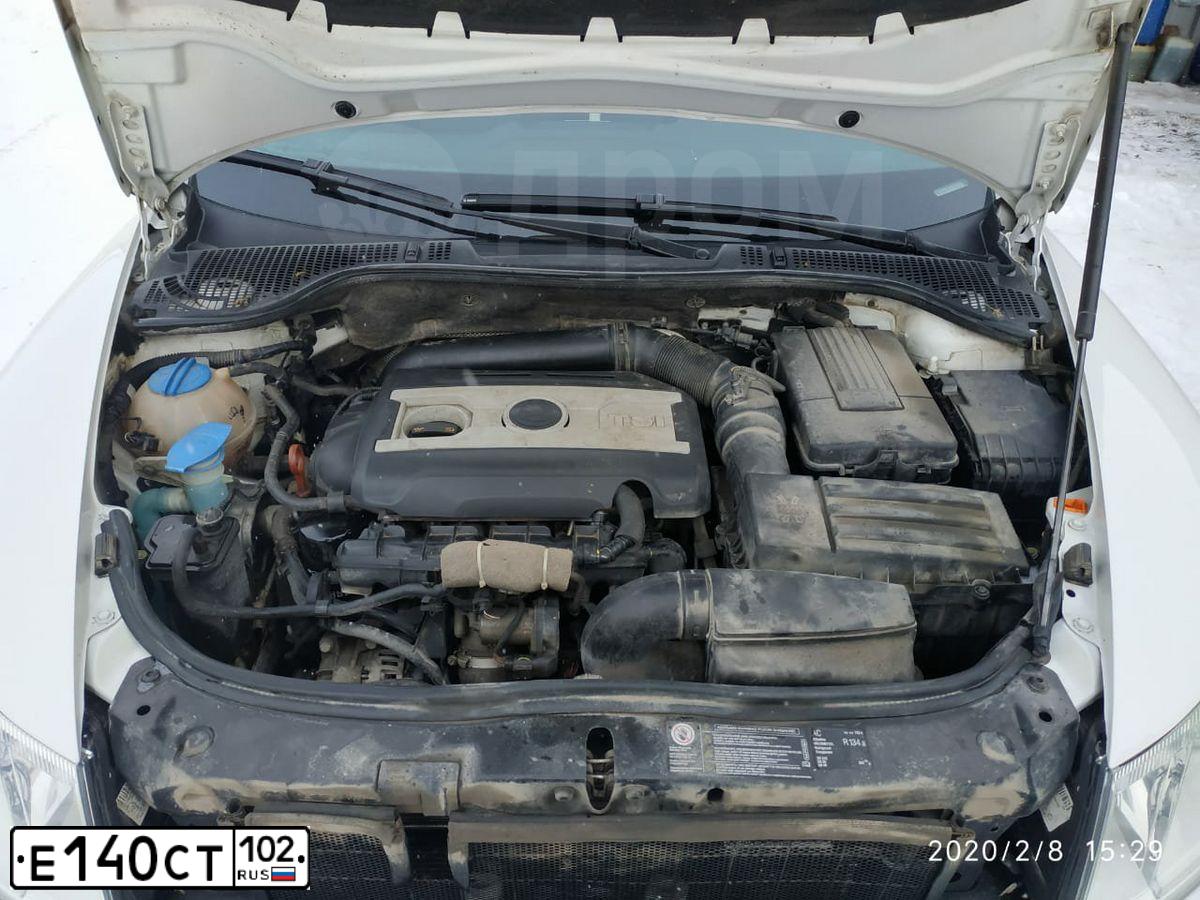 Фото автомобиля TOYOTA COROLLA, 2006 — госномер Е140СТ102. Цвет: СЕРЕБРИСТЫЙ
