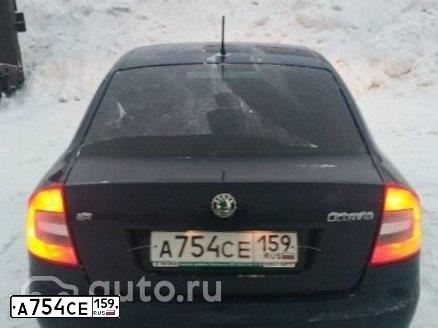 Фото автомобиля SKODA OCTAVIA, 2011 — госномер А754СЕ159. Цвет: Темно-синий