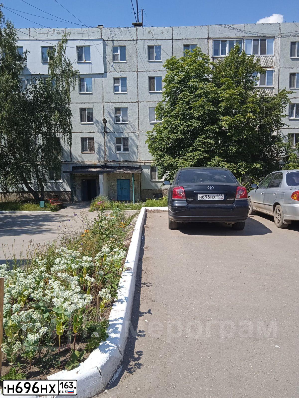 Фото автомобиля TOYOTA AVENSIS, 2007 — госномер С201АХ716. Цвет: ЧЕРНЫЙ
