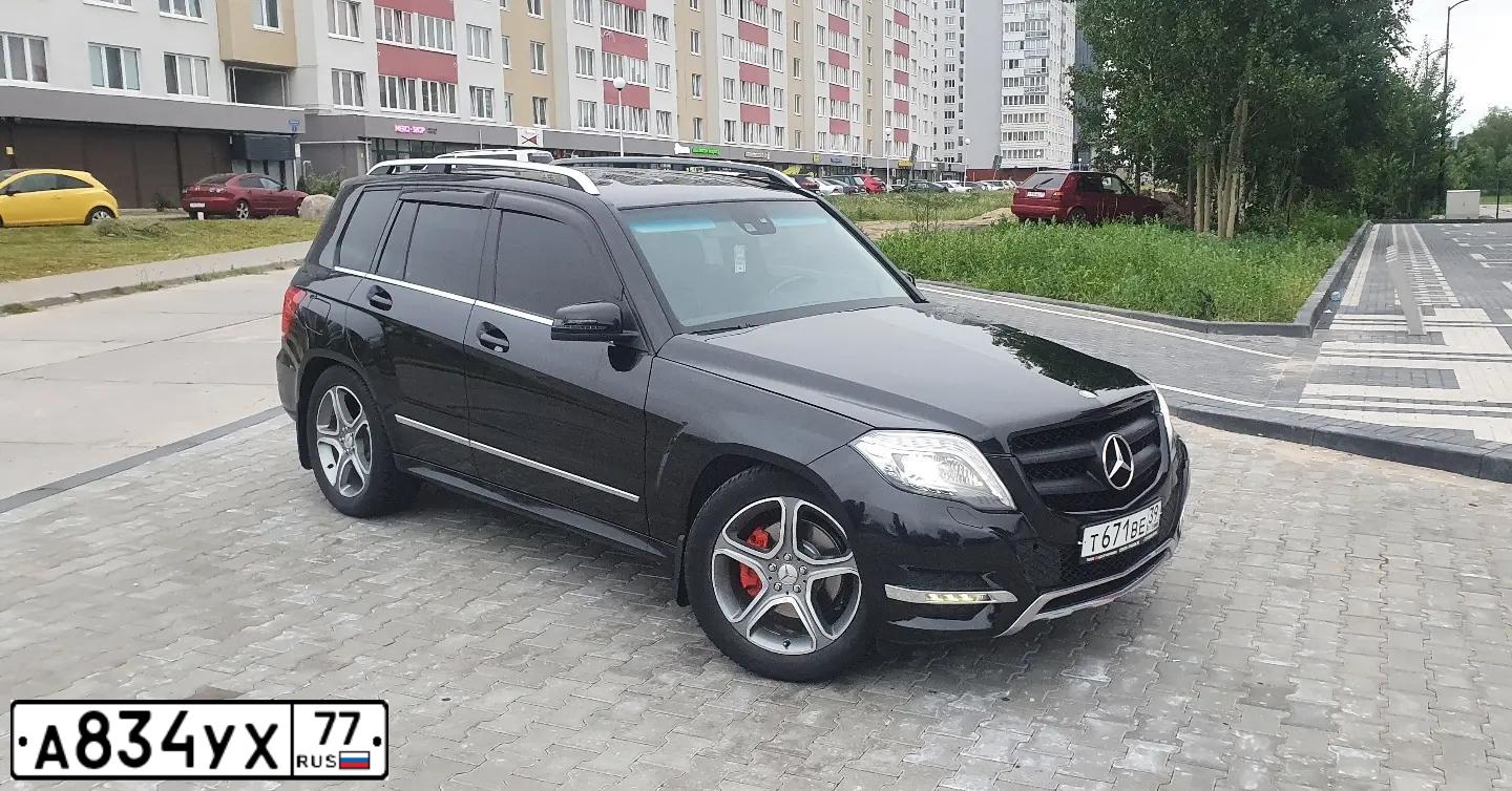 Фото автомобиля MERCEDES GLK-KLASSE, 2013 — госномер Е496НО51. Цвет: ЧЕРНЫЙ