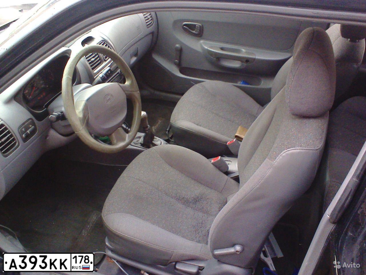 Фото автомобиля HYUNDAI ACCENT, 2002 — госномер А393КК178. Цвет: ЧЕРНЫЙ