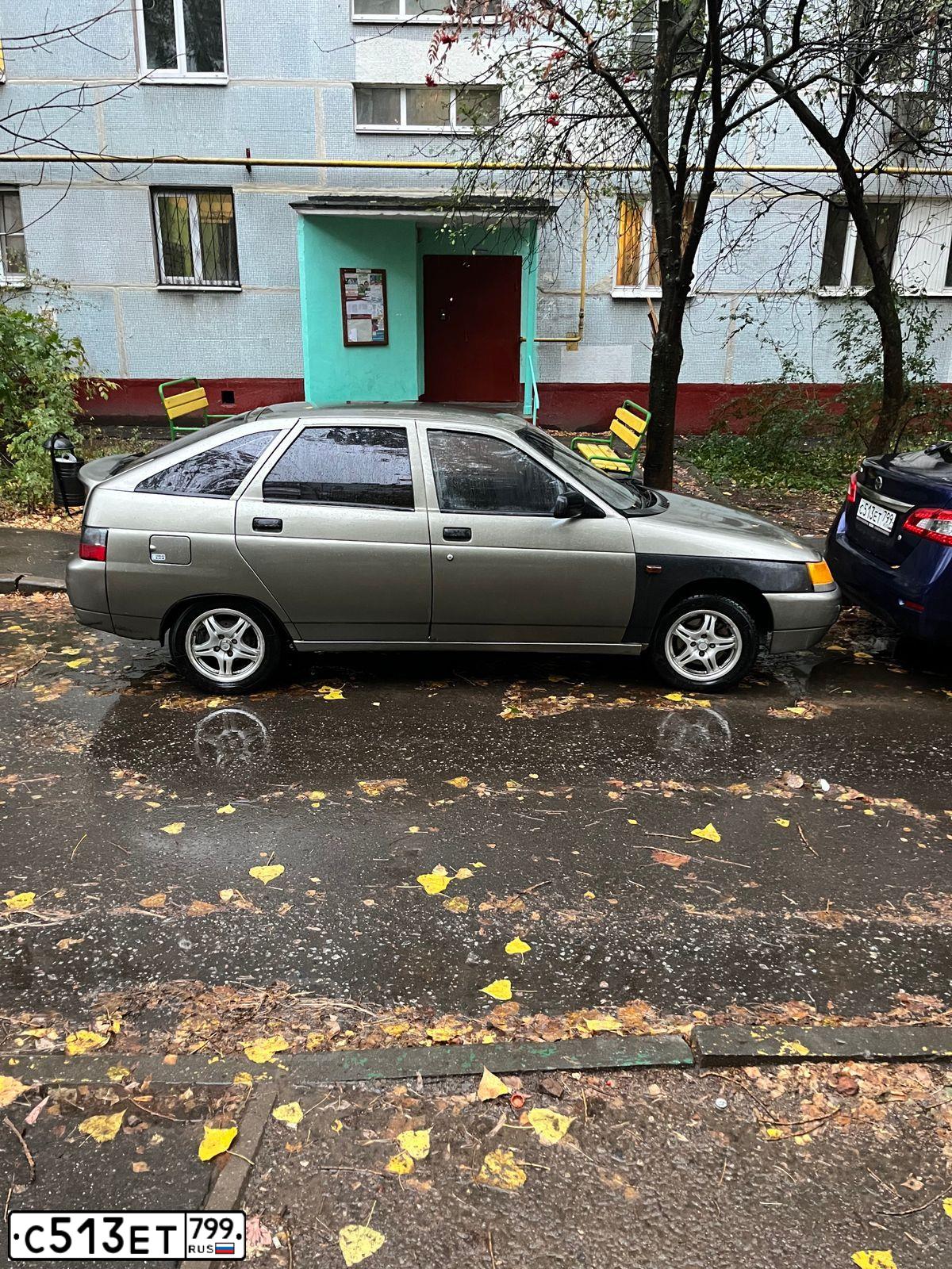 Фото автомобиля SKODA FELICIA, 1998 — госномер Е226СМ150. Цвет: синий