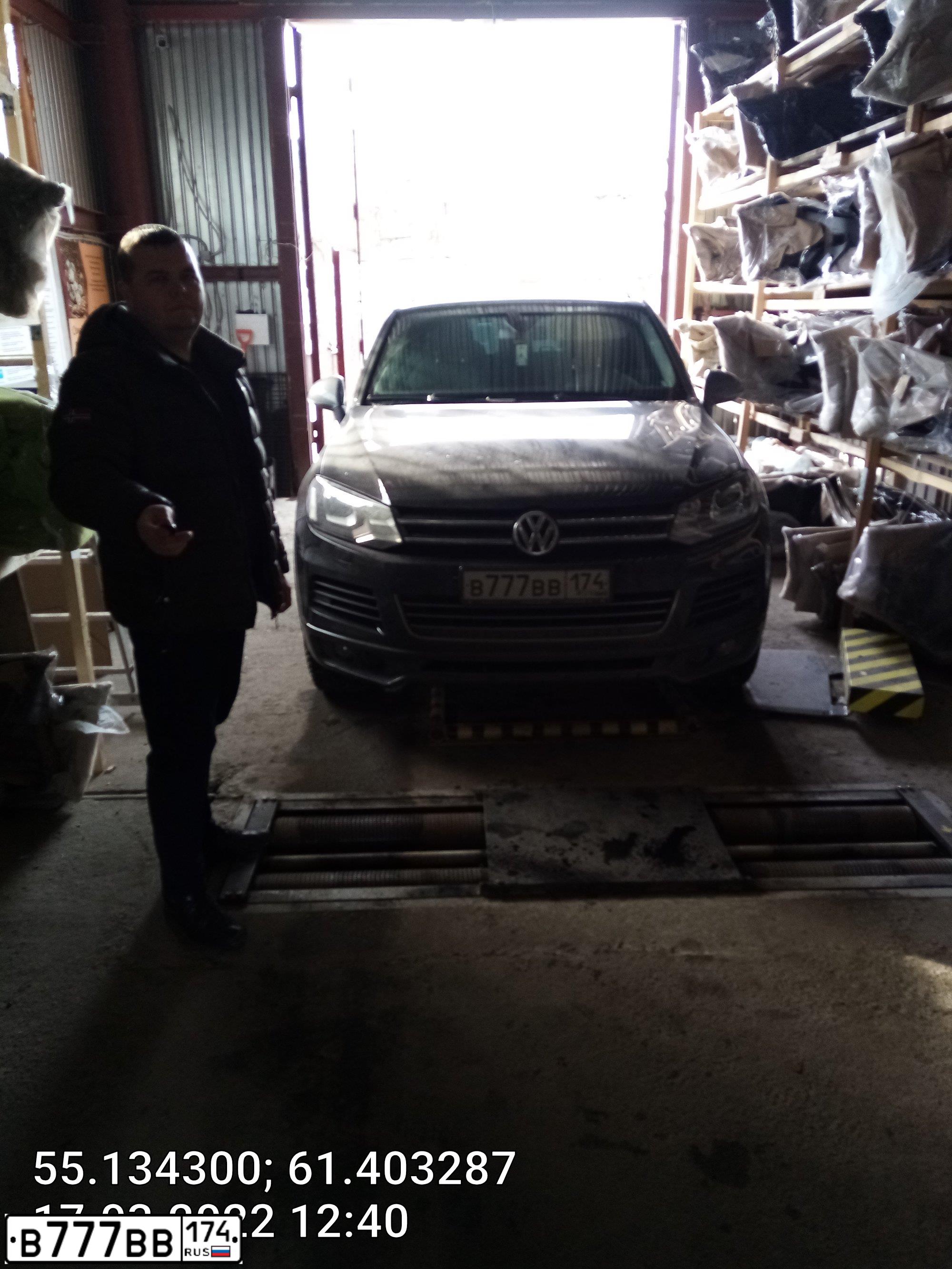 Фото автомобиля MITSUBISHI PAJERO, 2010 — госномер К640ВК774. Цвет: СЕРЕБРИСТЫЙ