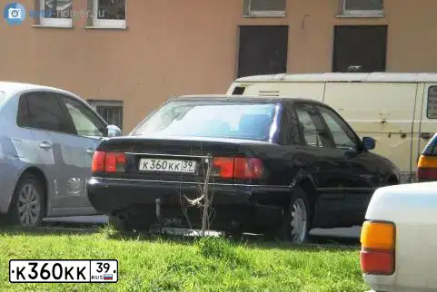 Фото автомобиля AUDI A6, 1991 — госномер С631ОО39. Цвет: синий