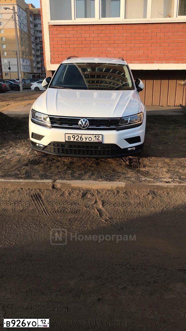 Фото автомобиля VOLKSWAGEN TIGUAN, 2020 — госномер В926УО12. Цвет: Белый