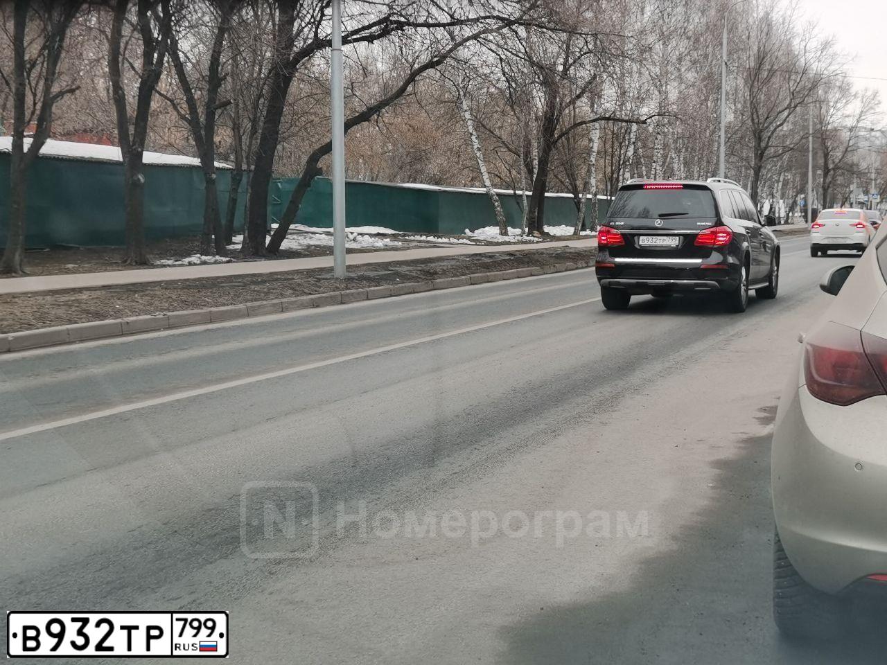 Фото автомобиля MERCEDES GL-KLASSE, 2014 — госномер Х591СА154. Цвет: ЧЕРНЫЙ