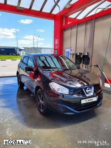 Фото автомобиля NISSAN QASHQAI, 2013 — госномер Р225АА790. Цвет: ЧЕРНЫЙ