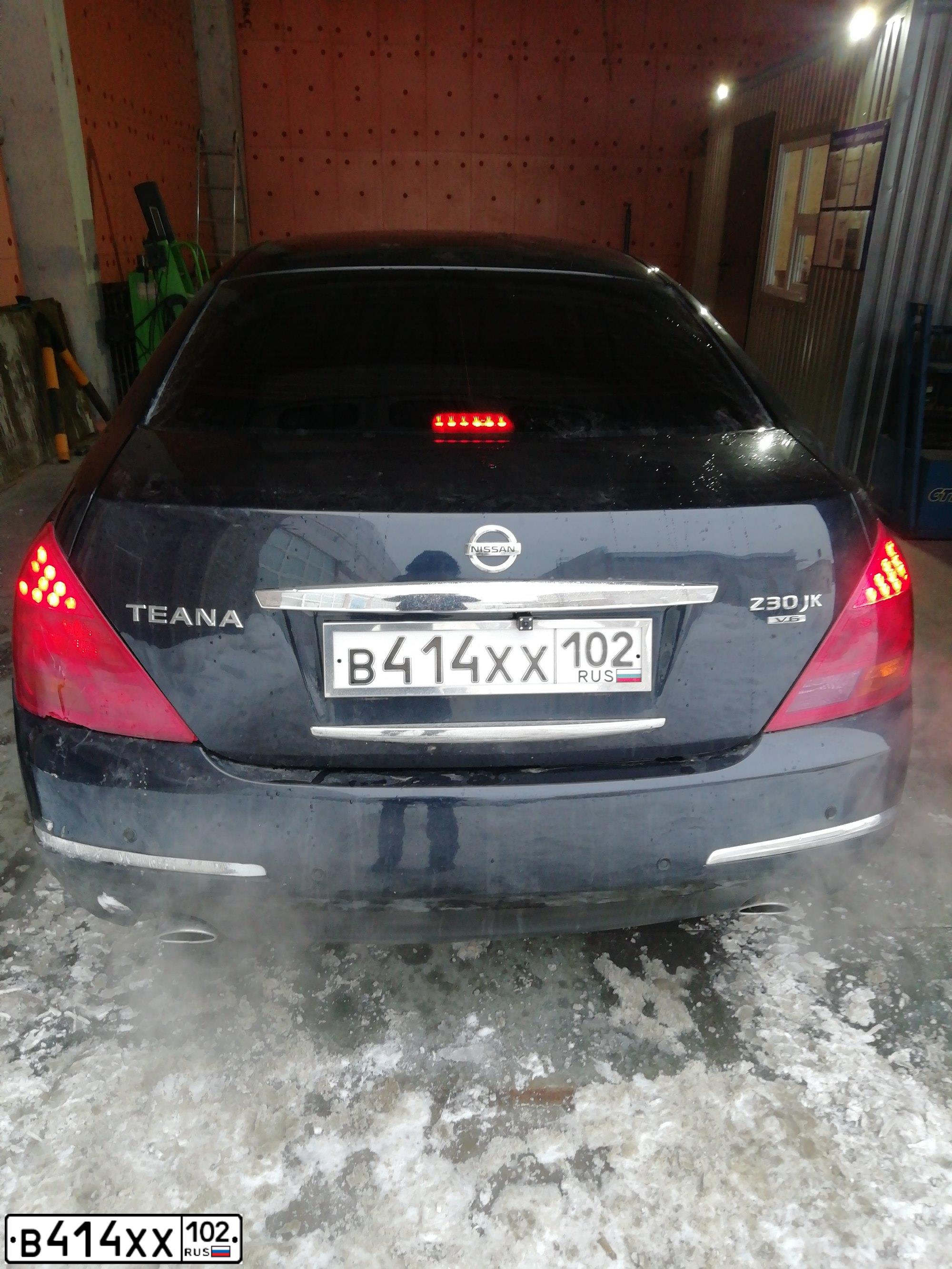 Фото автомобиля NISSAN TEANA, 2006 — госномер В414ХХ102. Цвет: ЧЕРНЫЙ