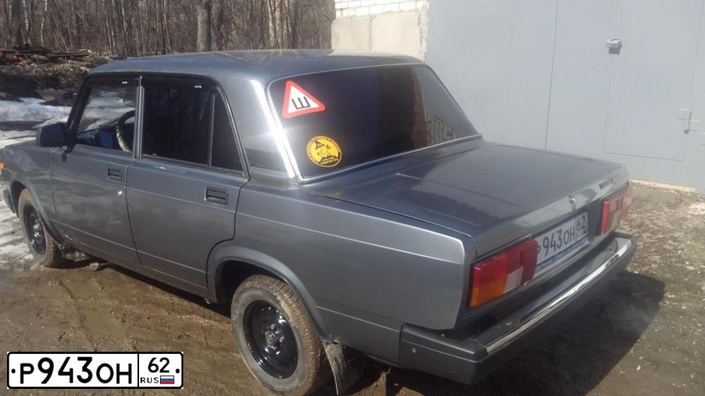 Фото автомобиля LADA 2105, 2010 — госномер Р943ОН62. Цвет: СРЕДНИЙ СЕРО-ЗЕЛЕНЫЙ МЕТ.