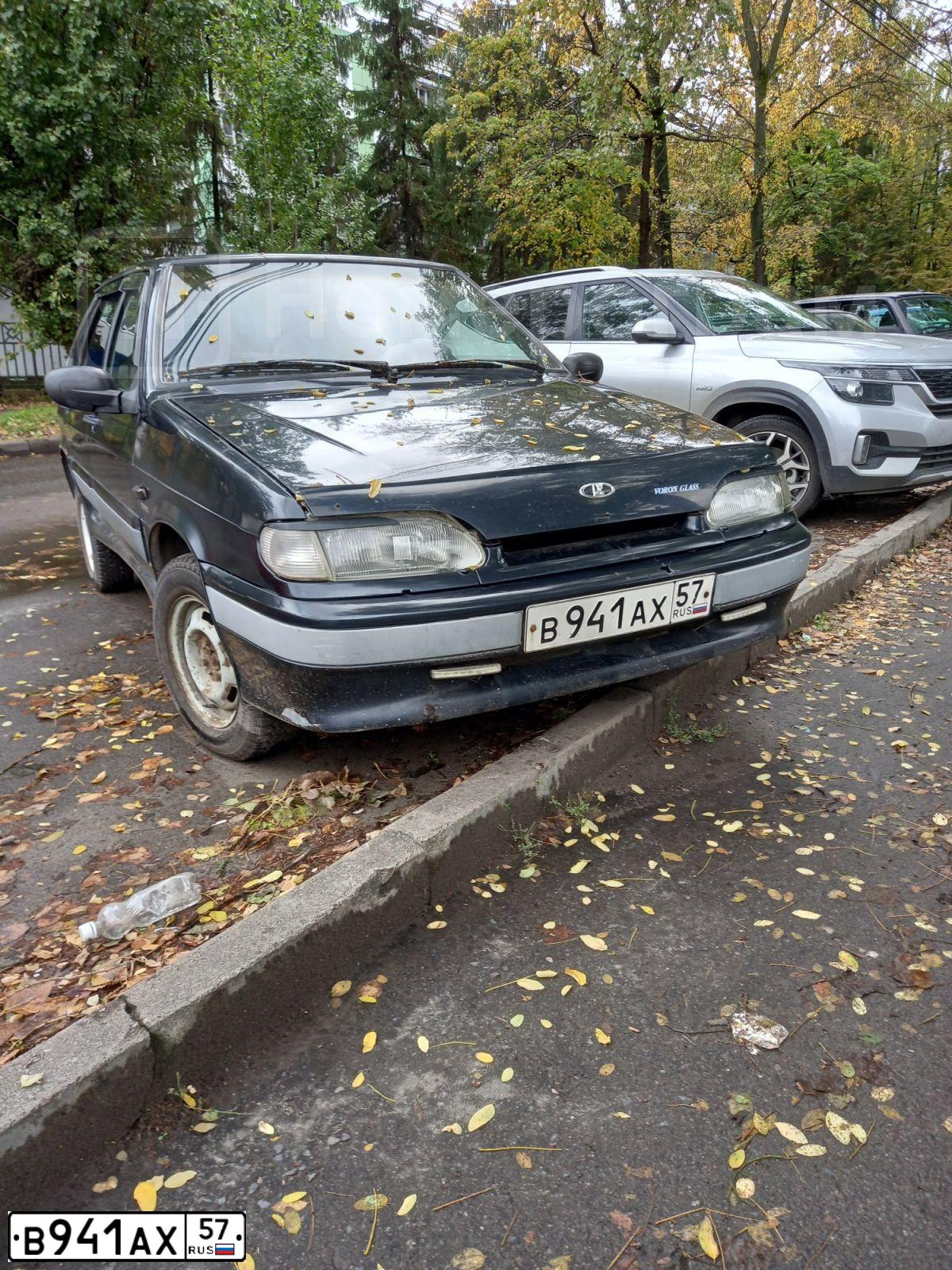 Фото автомобиля LADA 2114 SAMARA, 2006 — госномер В941АХ57. Цвет: ГРАФИТОВЫЙ МЕТАЛЛИК