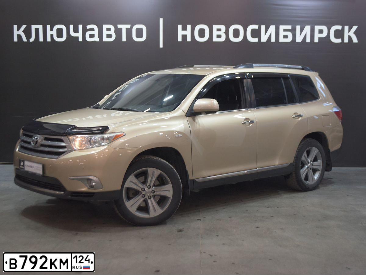 Фото автомобиля TOYOTA HIGHLANDER, 2012 — госномер Р644ВВ154. Цвет: БЕЖЕВЫЙ