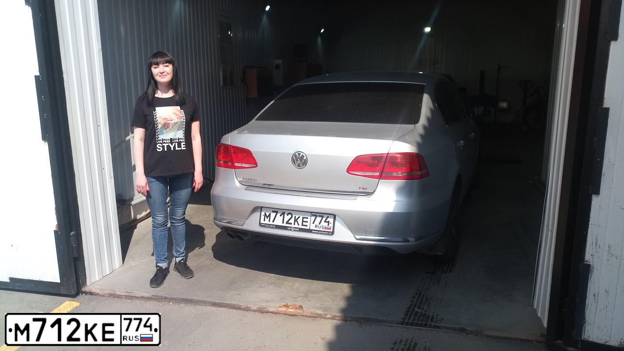 Фото автомобиля VOLKSWAGEN PASSAT, 2011 — госномер А112ХЕ86. Цвет: Серебристый