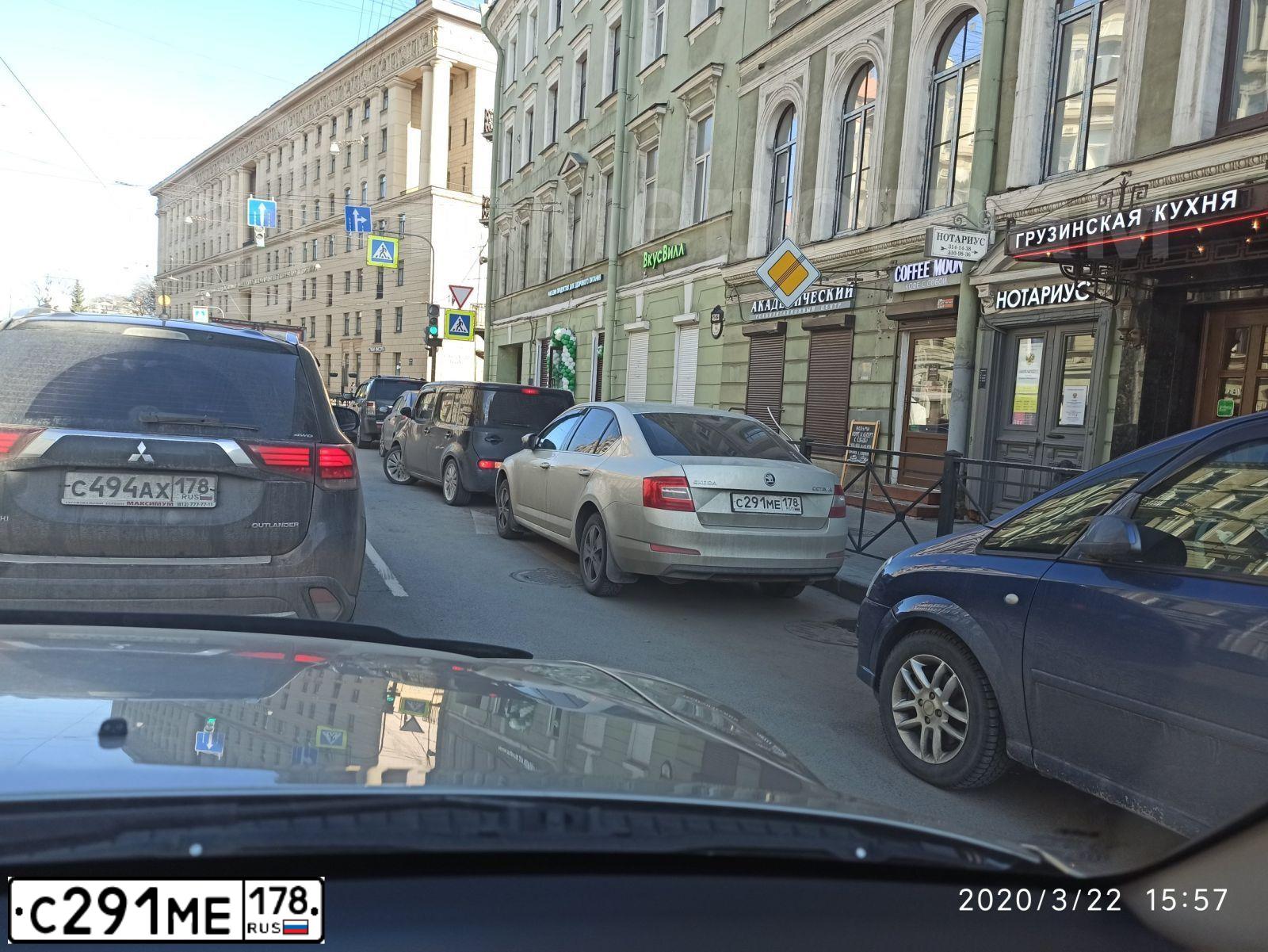 Фото автомобиля SKODA OCTAVIA, 2014 — госномер С291МЕ178. Цвет: Серебристо-Желтый