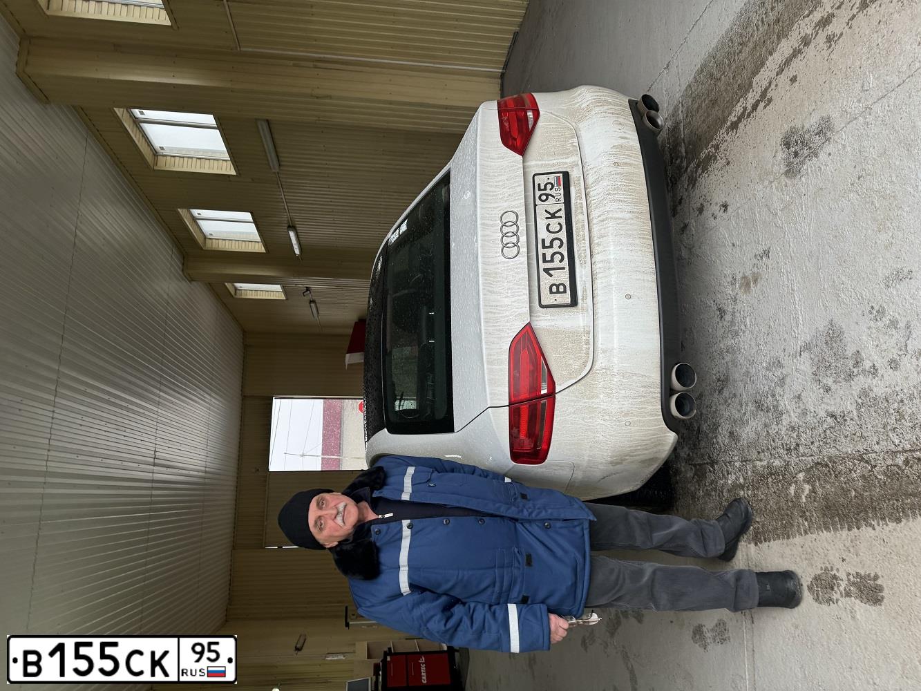 Фото автомобиля AUDI A4, 2008 — госномер Р980АА126. Цвет: БЕЛЫЙ