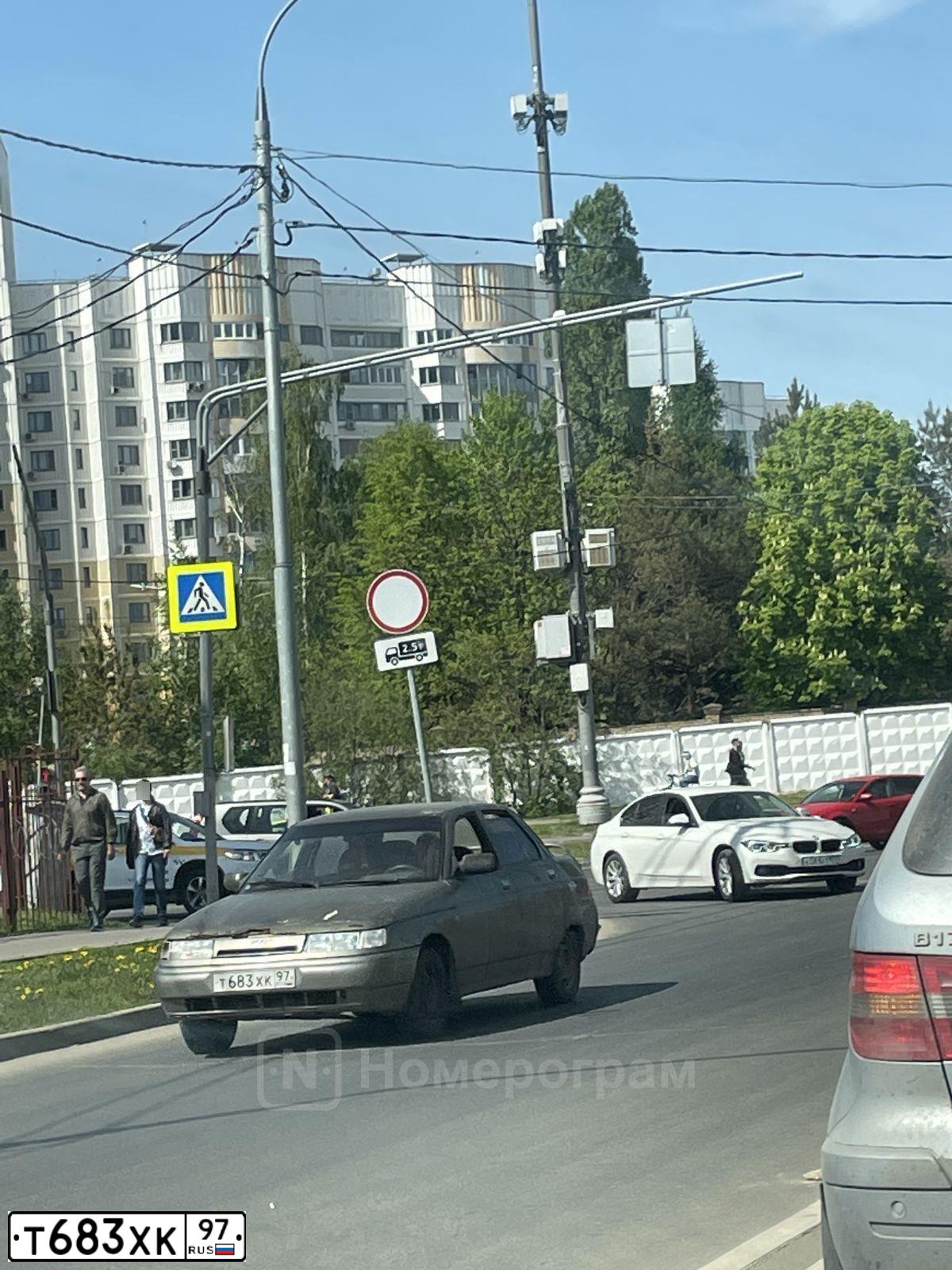 Фото автомобиля LADA 2110, 2001 — госномер О625ТТ797