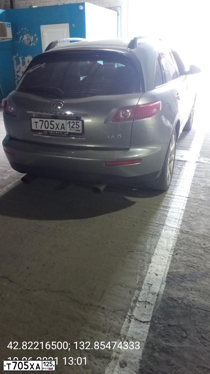 Фото автомобиля INFINITI QX70, 2003 — госномер О476МТ125. Цвет: СЕРЫЙ