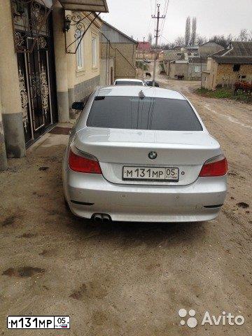Фото автомобиля BMW 520I, 2003 — госномер Е818МВ15. Цвет: СЕРЫЙ МЕТАЛЛИК