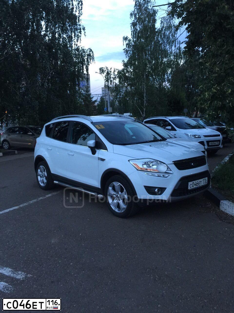 Фото автомобиля FORD KUGA, 2012 — госномер С046ЕТ116. Цвет: БЕЛЫЙ