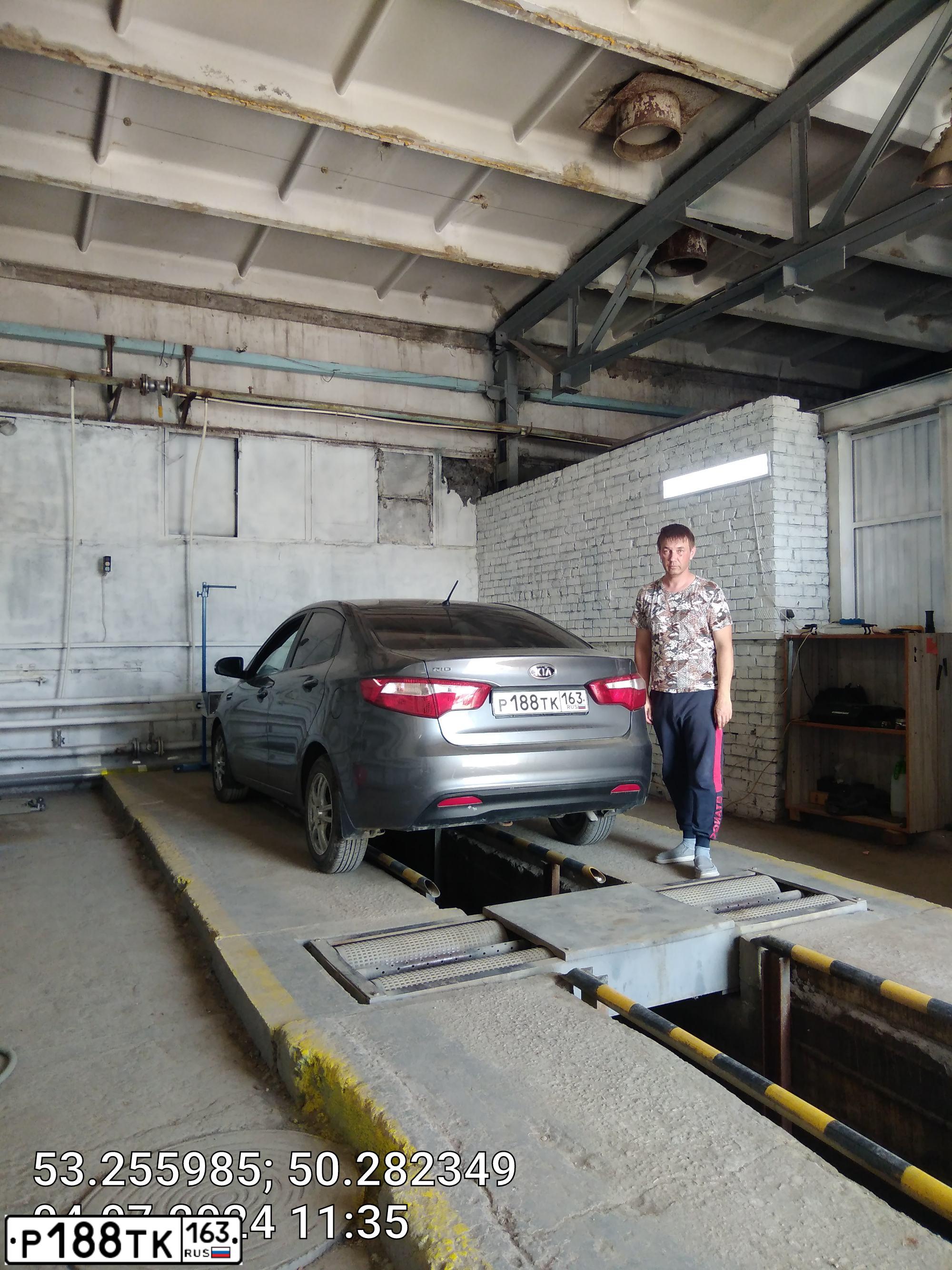 Фото автомобиля KIA RIO, 2012 — госномер С183ТВ716. Цвет: СЕРЫЙ