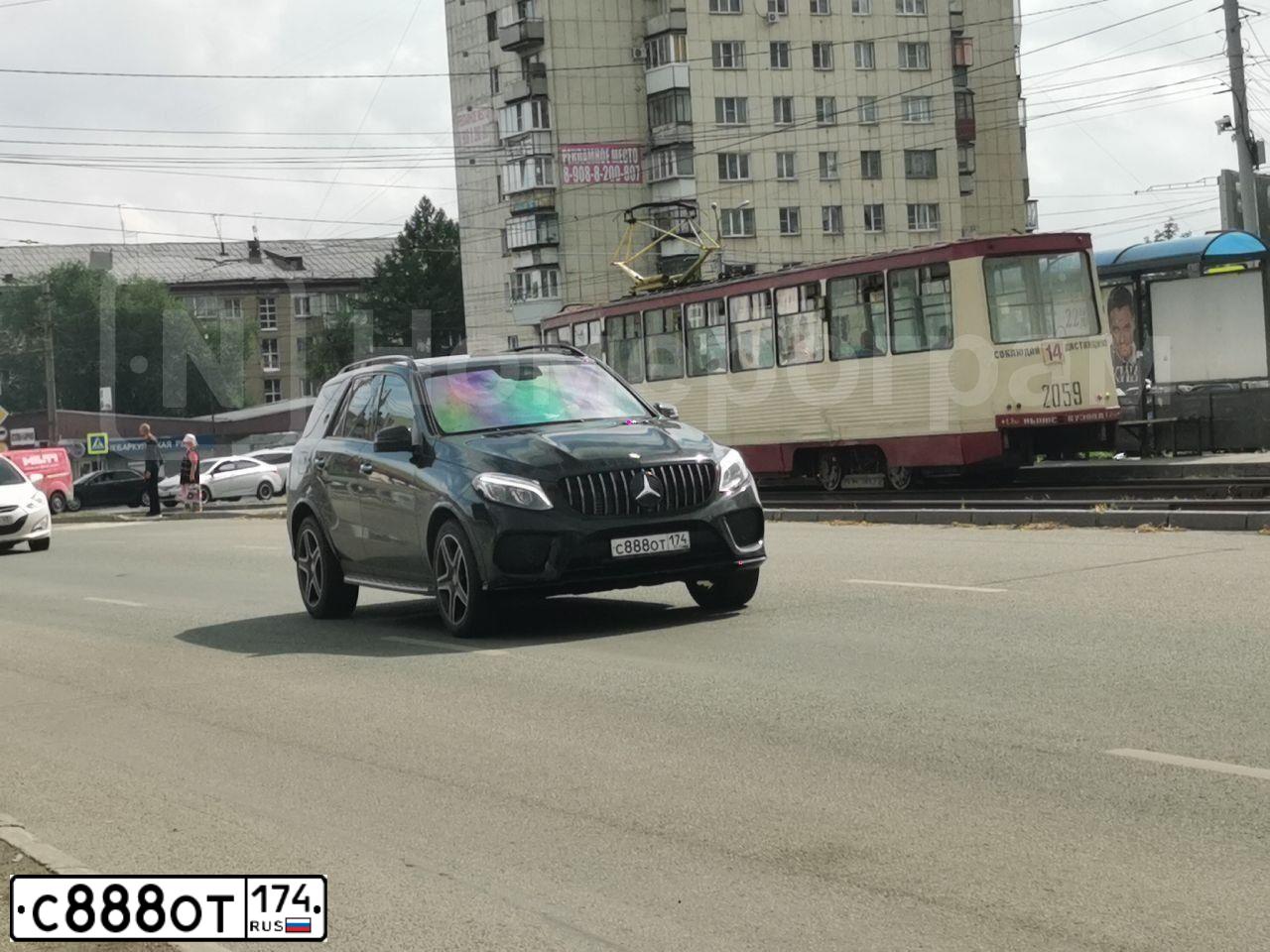 Фото автомобиля BMW X6 XDRIVE30D GТ21, 2020 — госномер С888ОТ174. Цвет: ЧЕРНЫЙ