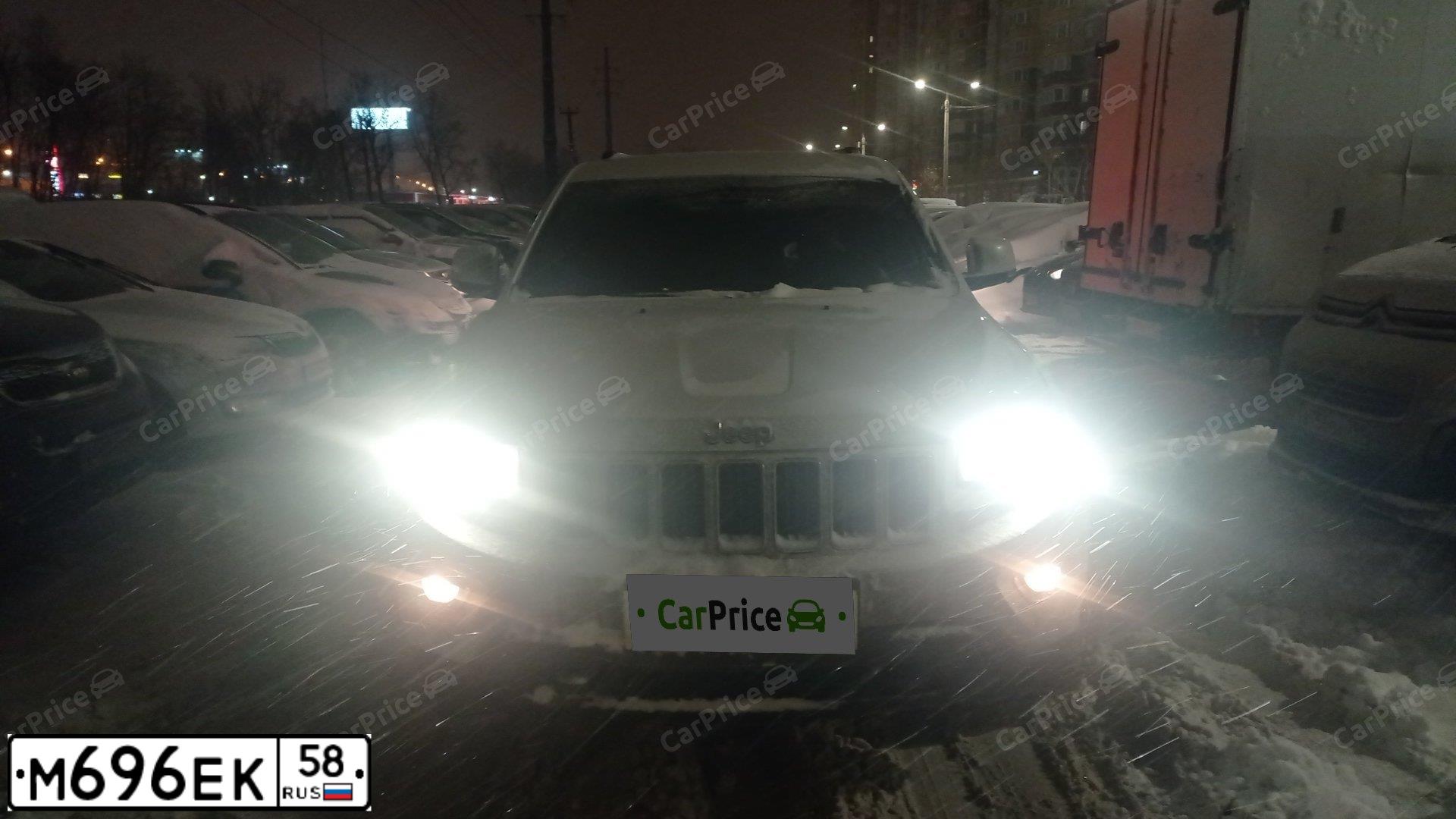 Фото автомобиля AUDI Q7, 2018 — госномер М696ЕК58. Цвет: БЕЛЫЙ
