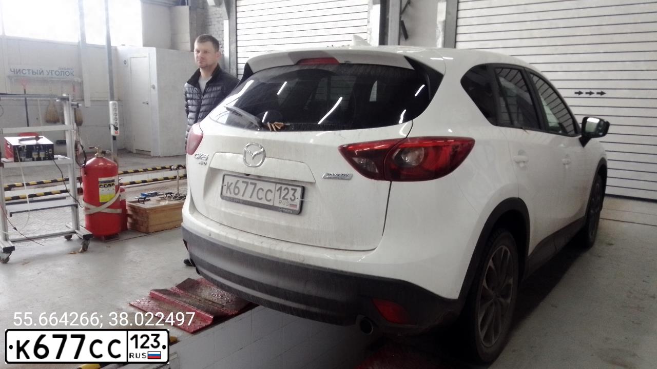 Фото автомобиля MAZDA CX-5, 2016 — госномер М440ОО797. Цвет: БЕЛЫЙ
