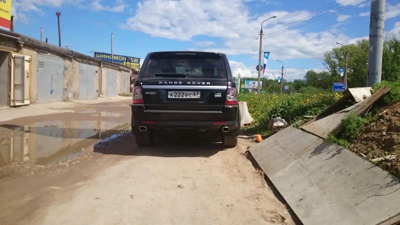 Фото автомобиля NISSAN PATROL, 2007 — госномер А133АН67. Цвет: Серебристый