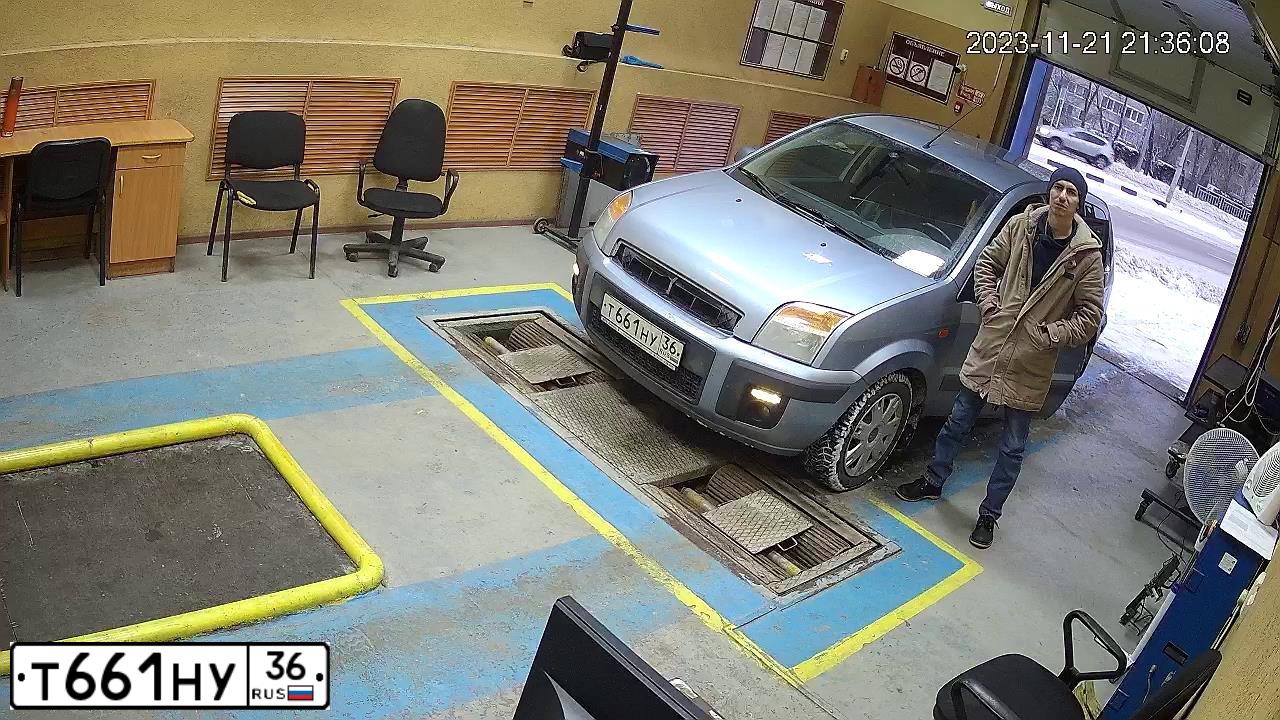 Фото автомобиля FORD FUSION, 2008 — госномер Т661НУ36. Цвет: СЕРО-ГОЛУБОЙ