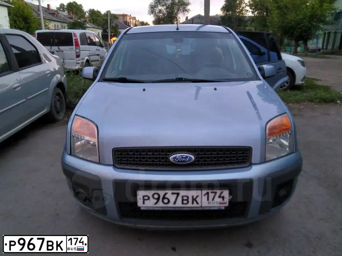 Фото автомобиля FORD FUSION, 2007 — госномер Р967ВК174. Цвет: СЕРО-ГОЛУБОЙ