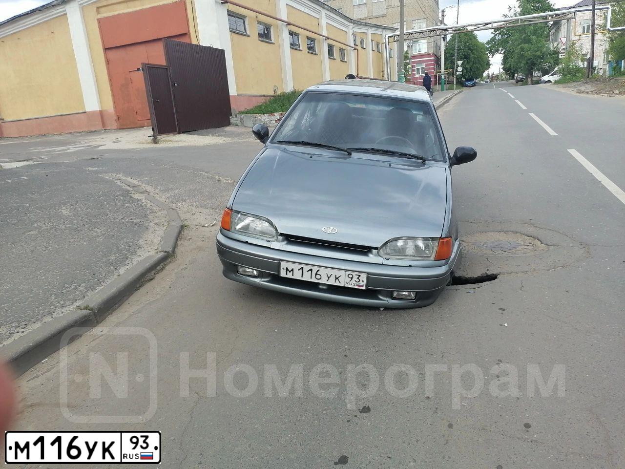 Фото автомобиля LADA 2114, 2007 — госномер Р988КО68. Цвет: СРЕДНИЙ СЕРО-ЗЕЛЕНЫЙ МЕТАЛЛ